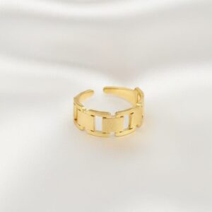 خاتم انيق ذهبي